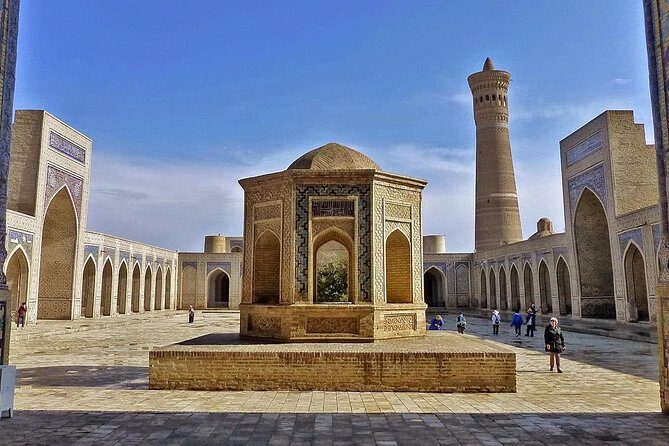 2 Days Tour to Bukhara and Samarkand from Tashkent by train - Entering Samarkand fast: Gur Emir and the Registan focus
