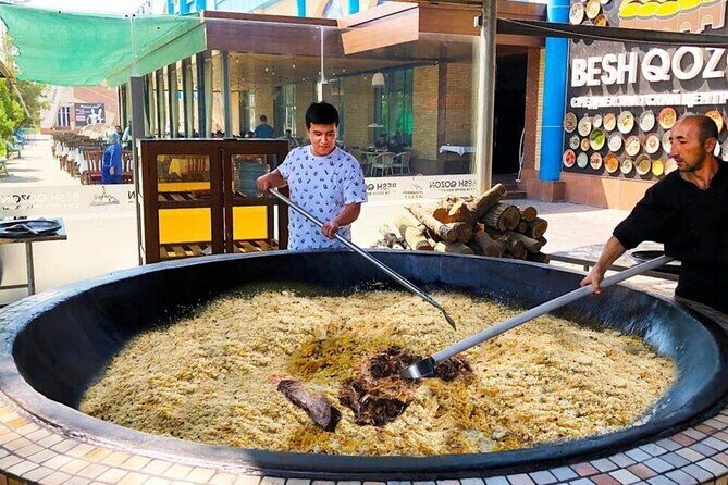 7-Day Uzbekistan with the Local: From Blue Domes to Mountains - Day 6: Jizzakh samsa stop and travel day energy