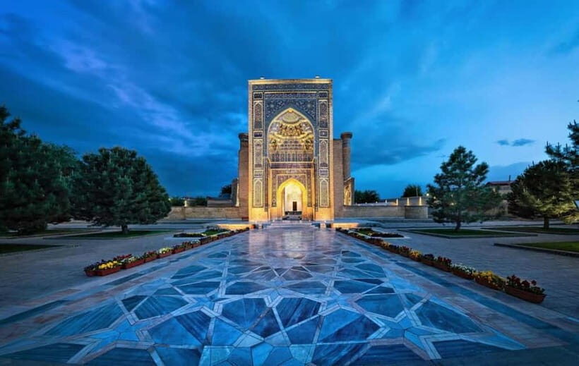 9 Days Private Guided Tour to Uzbekistan - Khiva and Itchan Kala: the city where every turn feels historical