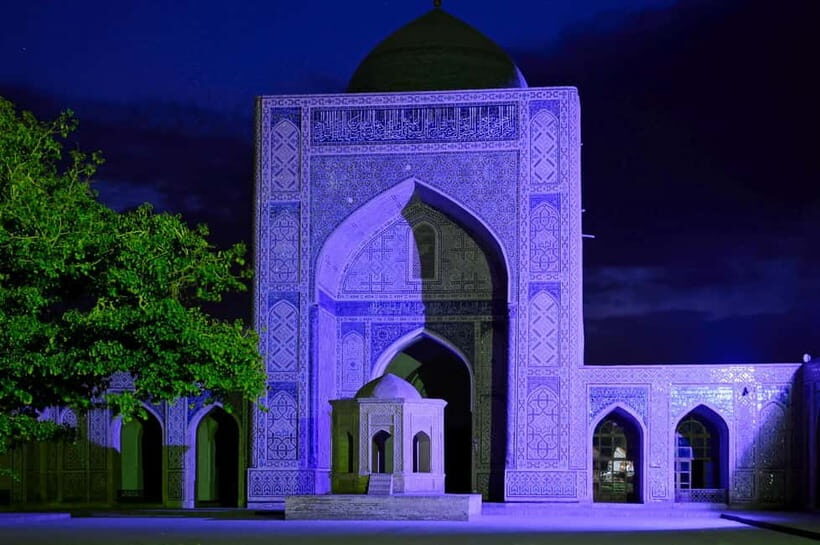 All You Need To Know About Bukhara. A Walk In The Town - Lyabi Khauz: Courtyard Life, Easy Photo Stops, and Shopping Leads