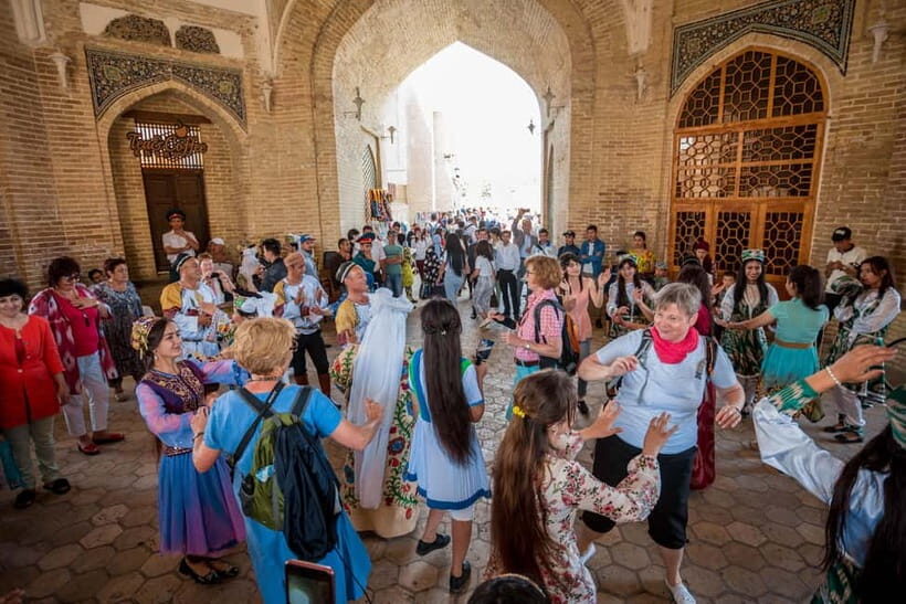 Best of Bukhara: All Day Private Old Town Tour - Toqi Sarrafon Bazaar: the dome of trade and the habit of browsing