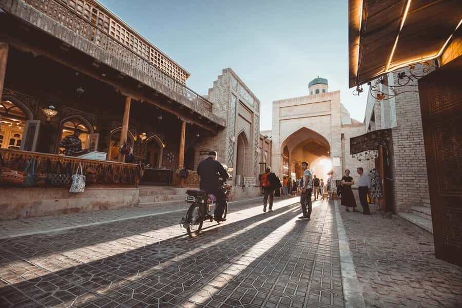 Bukhara: Full-Day Guided Tour with English-Speaking Guide - Why a guided day in Bukhara is worth the money
