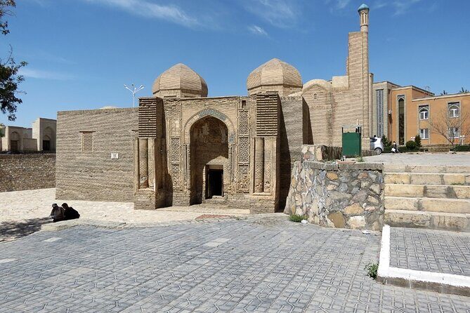 Bukhara Walking Tour - Stop 2: The history of puppet theater (plus a short show)