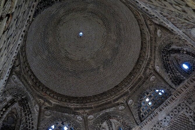Bukhara Walking Tour - Stop 3: Magoki Attori Mosque (first mosque-era significance) and a carpet museum