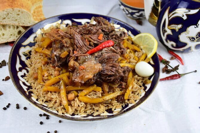 Cooking class in Samarkand with local life experience - In a Samarkand home kitchen: plov, shashlik, and samsa
