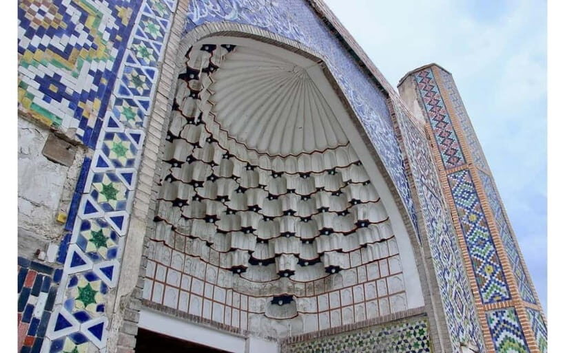 Fergana - Golden Valley From Tashkent 1 night / 2 days - Margilan silk at Yodgorlik: the work behind ikat and batik