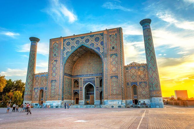 Samarkand: city tour - Registan Square: the three-madrasahs you’ll never forget