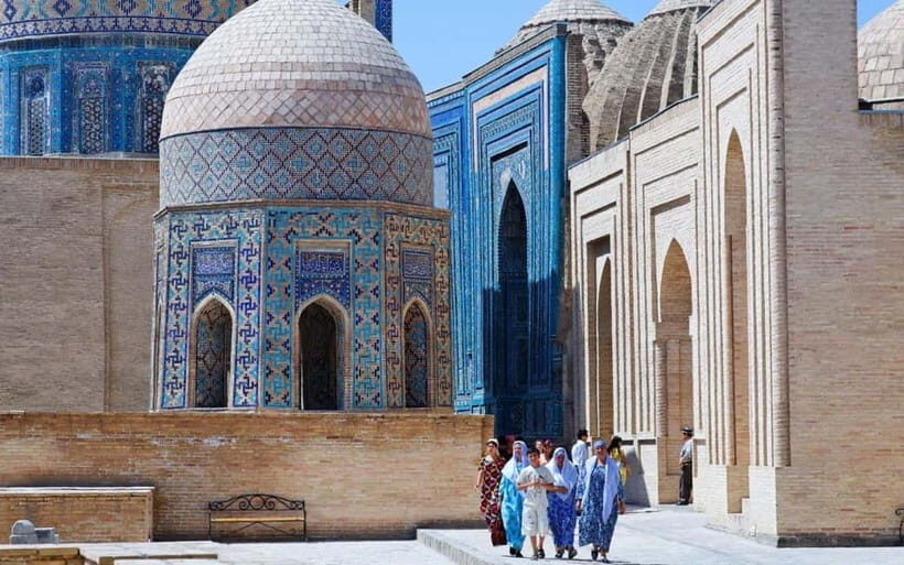 Samarkand City Tour: Ancient Domes & Timeless Stories - Shah-i-Zinda: Tiles, Light, and a Necropolis Walk