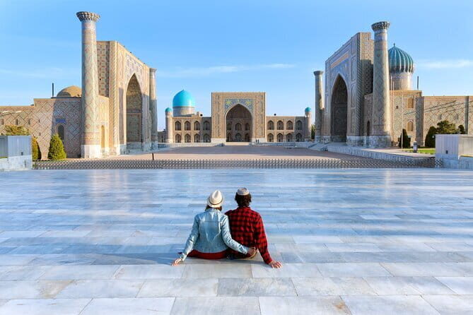 Samarkand City Tour from Silk Paper Factory to Registan Square - Amir Temur Square and Gur-i Amir: the tomb that anchors the story