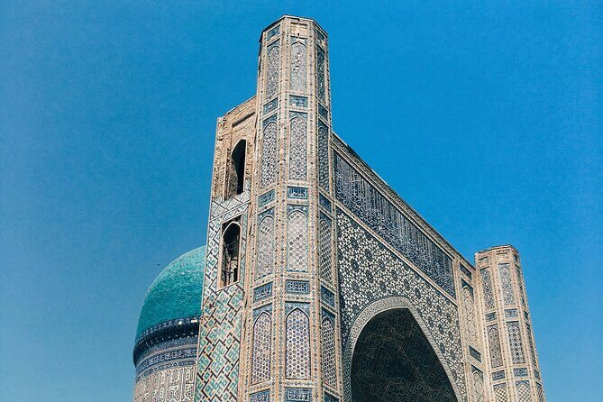 Samarkand City Tour with a Professional Photographer - Stop 1: Registan Square and those three madrasas