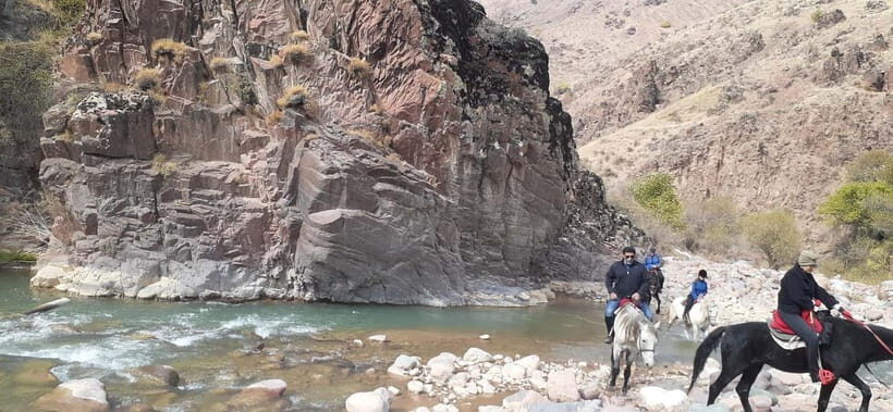 Tashkent: 3-Day Horseback Riding Tour in Chimgan Mountains - Your team: English guide, horseman, and a realistic group size