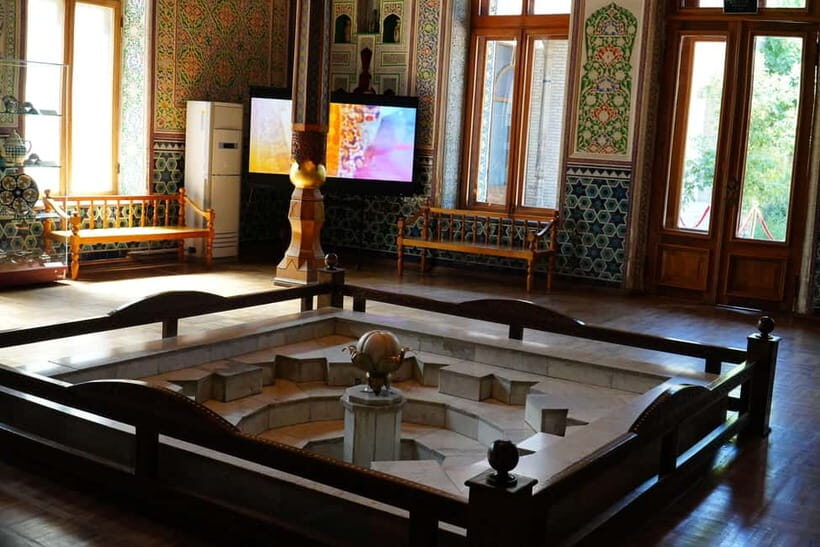 Tashkent: City Tour with Pro Photography, Lunch & Dinner - Chorsu Bazaar: Tea, Sunset, Dinner, and Food Tasting Time