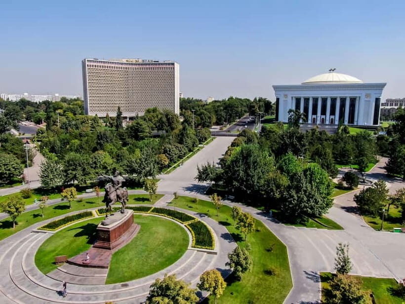 Tashkent: Hidden Gems Walking Tour with Local Snacks - Romanov Palace, Bolshoy Theater, and Amir Temur Square Stops