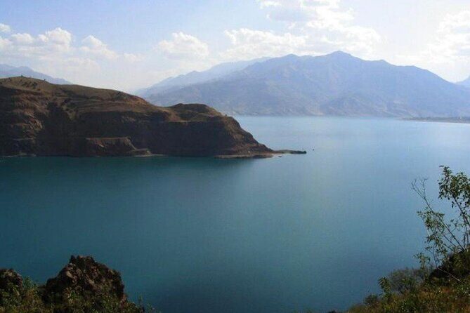 Tashkent Mountain Tour Amirsoy with Transport - Chimgan and Great Chimgan views: chair-lift vibes plus horse riding options